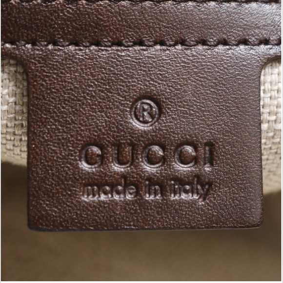 Hot Find! Gucci Signature Tote - Rare Collectable, Made in Italy, Like New - Picture 6 of 15